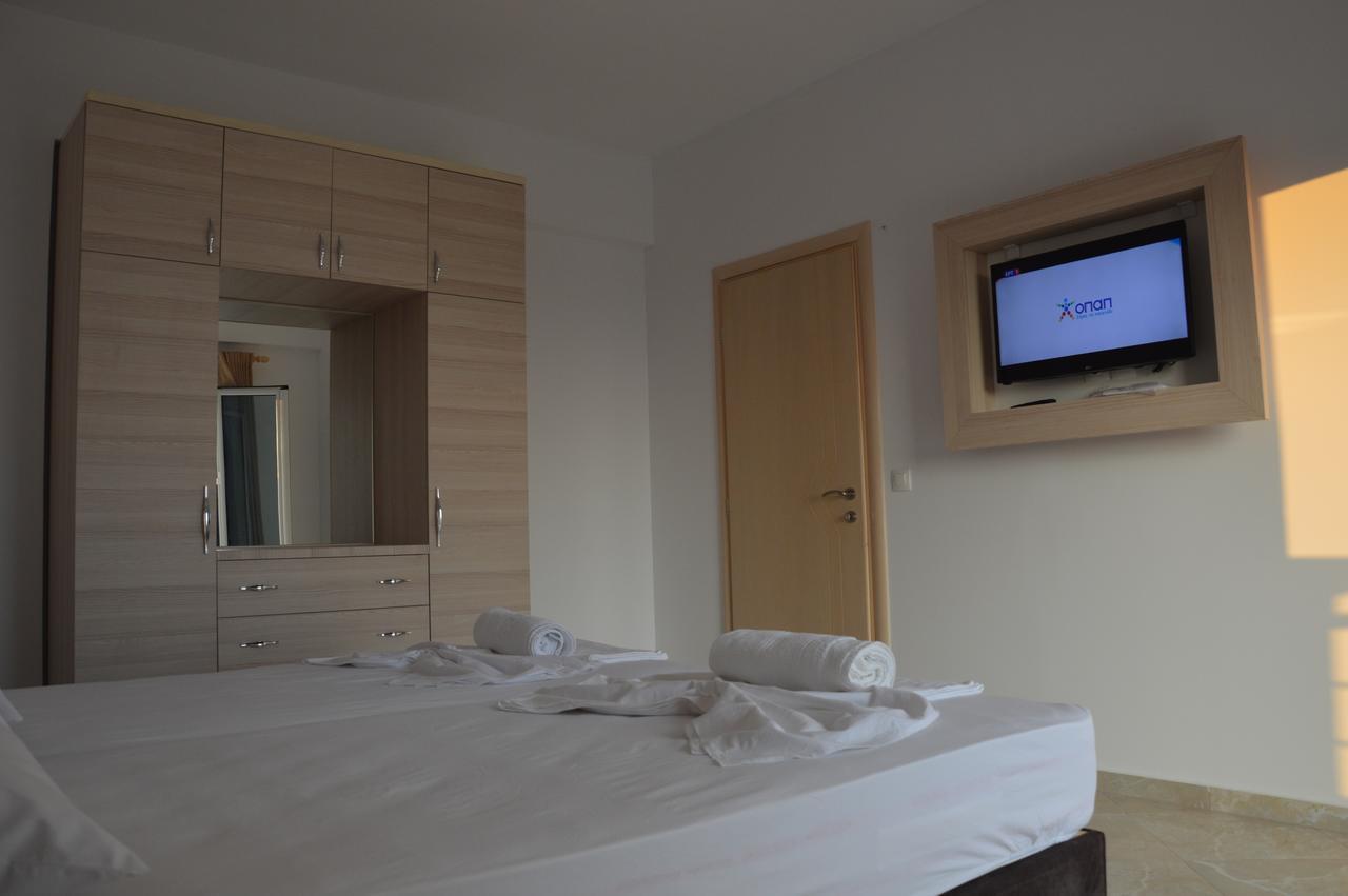 Mihalis Apartments ฮีมาเรอ ภายนอก รูปภาพ