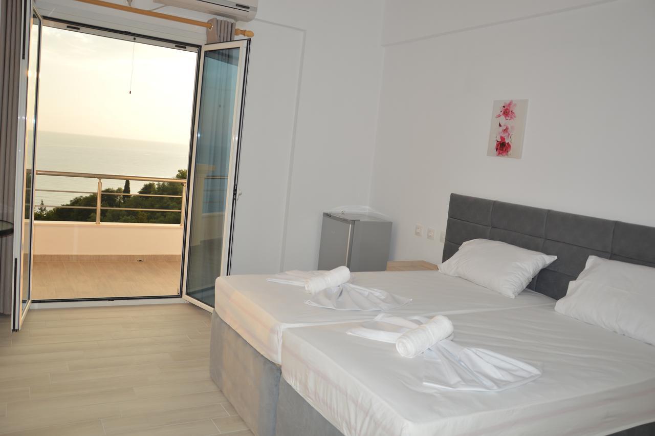 Mihalis Apartments ฮีมาเรอ ภายนอก รูปภาพ