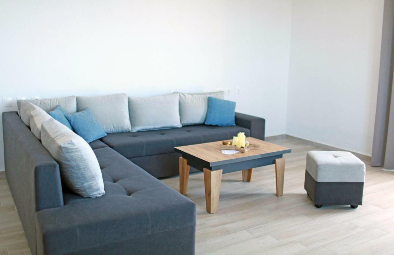 Mihalis Apartments ฮีมาเรอ ภายนอก รูปภาพ