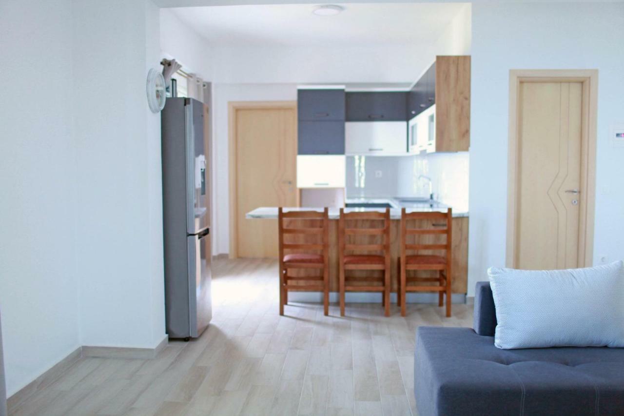 Mihalis Apartments ฮีมาเรอ ภายนอก รูปภาพ