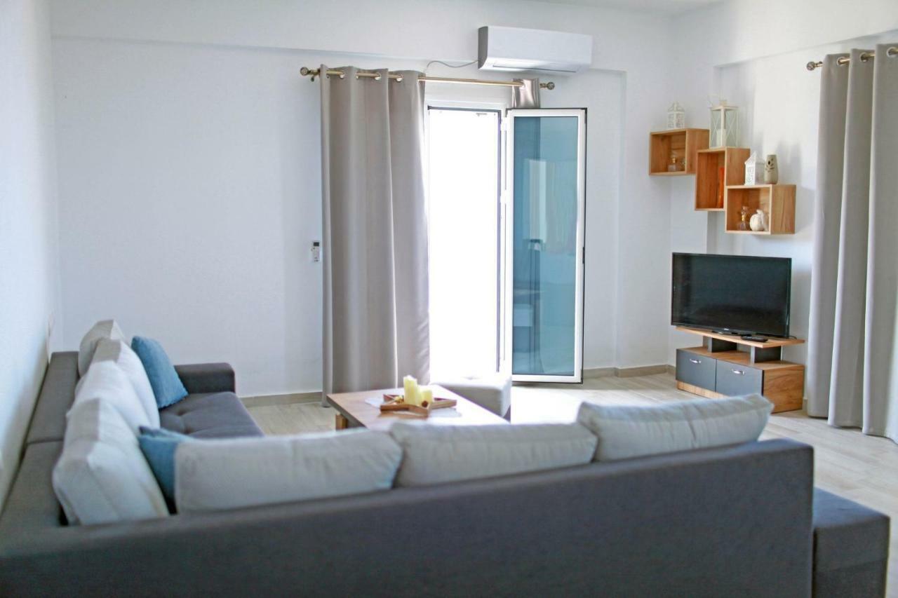 Mihalis Apartments ฮีมาเรอ ภายนอก รูปภาพ